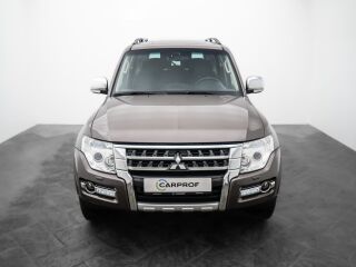 Mitsubishi Pajero Instyle Navi 4WD 3.2 140kW