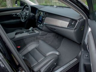 Volvo V90 Cross Country AWD B5 ULTIMATE Xenium FULLOPT 2.0 B5 MHEV KERS Kerghübriid 183kW