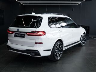 BMW X7 xDrive40d M-Sportpakett 3.0 250kW