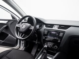 Skoda Octavia Combi 1.8 132kW