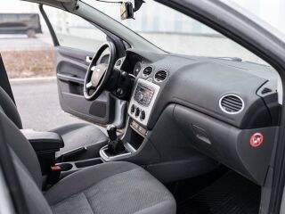 Ford Focus 1.6 74kW