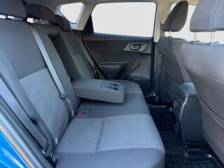 Toyota Auris 1.6 97кВ