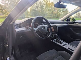 Volkswagen Passat R-Line Executive 1.5 TSI 110kW