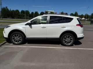 Toyota RAV4 2.5 R4 2.5 Hybrid R4 16V DOHC VVT-i 114kW