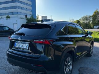 Lexus NX 300h 2.5 114kW