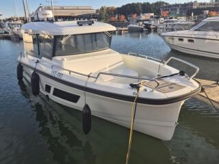 Quarken 27 Cabin Yamaha F300 XSB2 SWB Yamaha F300 XSB2 SWB