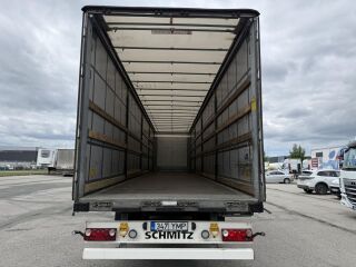 Schmitz Semitrailer Curtainsider Standard