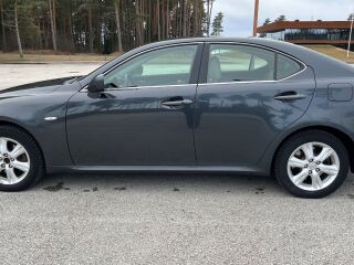 Lexus IS 220 2.2 R4 130kW
