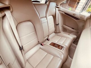 Mercedes-Benz E 220 2.1 125kW