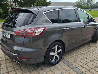 Ford S-MAX 2.0 132kW