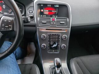 Volvo XC60 Momentum Onyx Black 2.0 D4 140kW