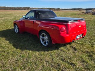Chevrolet SSR 5.3 V8 224kW