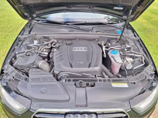 Audi A4 S-Line 2.0 100kW