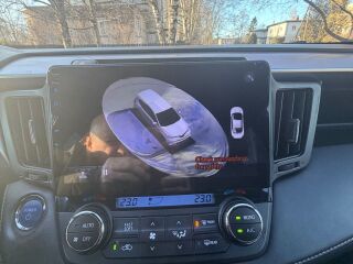 Toyota RAV4 2.5 114kW