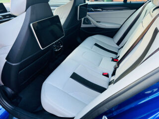 BMW M5 Akrapovič & Bowers & Wilkins 4.4 V8 569кВ