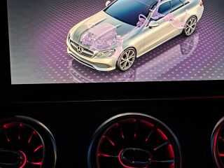 Mercedes-Benz E 220 COUPE 4 MATIC 9G AMG NIGHT PACKAGE 2.0 143кВ