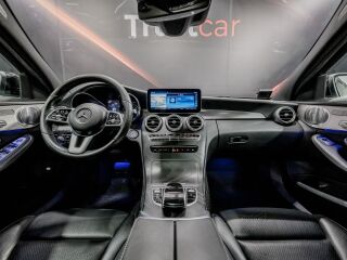 Mercedes-Benz C 220 2.0 143kW