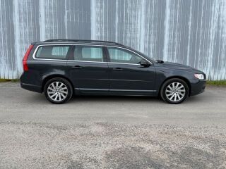 Volvo V70 Facelift Momentum 2.0 R5 D3 120kW