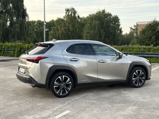 Lexus UX 250h 2.0 112кВ