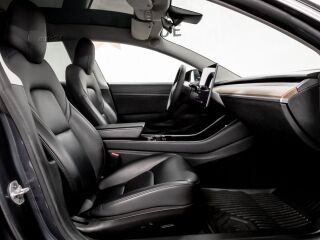 Tesla Model 3 Standard Range+ FSD 239kW