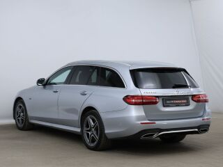 Mercedes-Benz E 300 de 4Matic AMG 2.0 143кВ