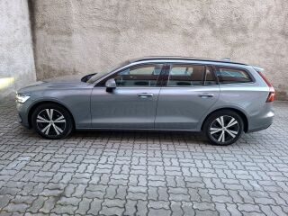Volvo V60 Momentum PRO Pakett 2.0 110kW