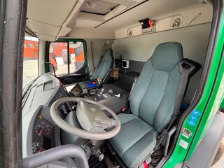 Volvo FE 320 6x2*4 240kW