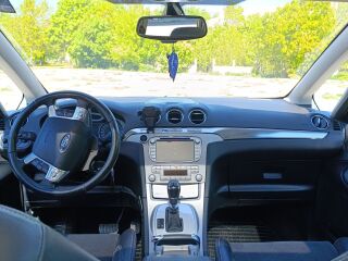 Ford S-MAX 2.0 103kW