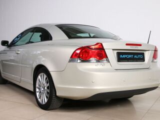 Volvo C70 SUMMUM 2.4 103kW
