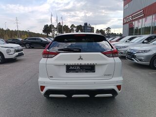 Mitsubishi Eclipse Cross Instyle Plus Pano 4WD 2.4 PHEV 138kW