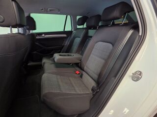 Volkswagen Passat FaceLift Variant Business 2.0 R4 TDi 147kW