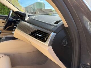 BMW 530 e iPerformance/ Luxury Line 2.0 185кВ