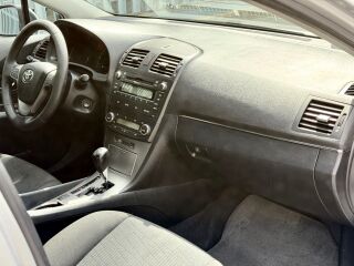 Toyota Avensis Linea Sol ATM 1.8 108kW