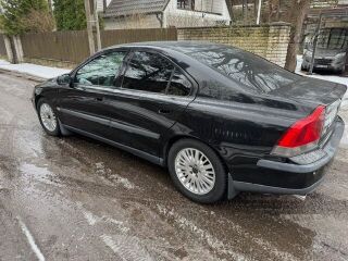 Volvo S60 2.4 R5 147кВ