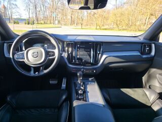 Volvo XC60 AWD R-Design D5 2.0 173kW