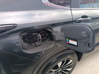 Mitsubishi Outlander Intense 4WD 2.4 PHEV 225kW