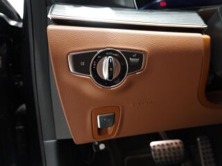 Mercedes-Benz E 220 2.0 143kW