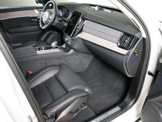 Volvo XC90 AWD ULTRA DARK 7 RECHARGE LUXURY FULL 2.0 T8 Twin Engine Long Range Plug-In-Hybrid 335kW