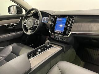 Volvo V90 Cross Country AWD Momentum 2.0 B4 KERS Mild Hybrid 145kW
