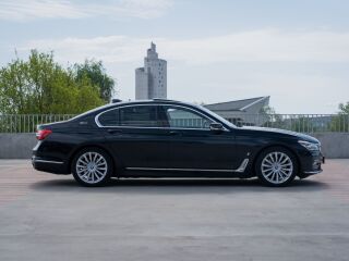 BMW 740 e iPERFORMANCE 240kW