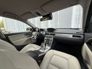 Volvo V70 Facelift Momentum 2.0 R5 D3 120kW