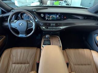 Lexus LS 500h AWD Luxury 3.5 220kW