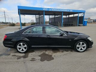Mercedes-Benz S 350 CDI Bluetec 3.0 190kW