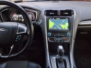 Ford Mondeo Titanium 2.0 R4 TDCi 132кВ