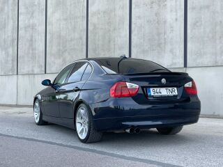 BMW 330 3.0 190kW
