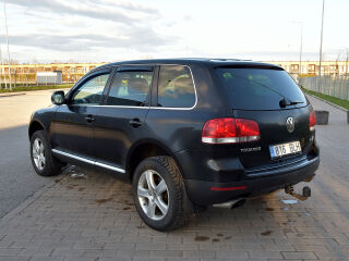Volkswagen Touareg 4x4 2.5 128кВ
