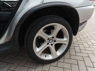 BMW X5 Is 4.6 V8 255kW