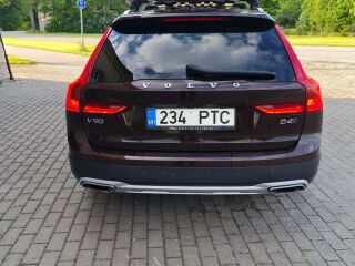 Volvo V90 Cross Country 2.0 140kW