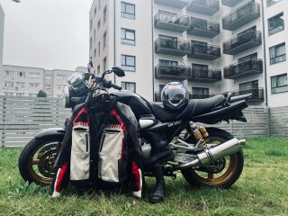 Yamaha XJR 1300