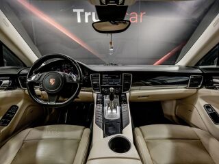 Porsche Panamera Sport chrono 3.0 221kW
